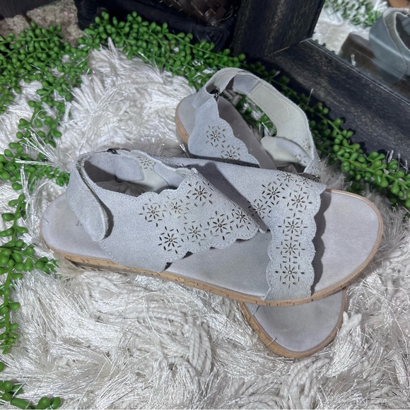 -💙2/$40💙Sesto Meucci Made in Italy Grey Suede Velcro Strap Sandals Size 9 - Picture 10 of 16